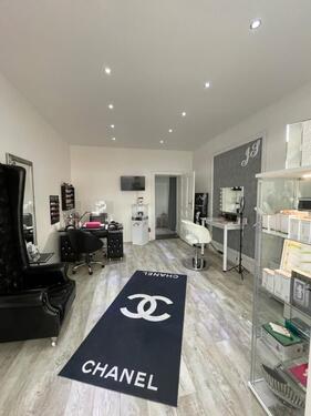 Foto - Platz für Nagelstylistin - 400,00 EUR Kaltmiete,