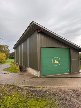 Foto - Stellplätze in Halle - 10,00 EUR Miete,