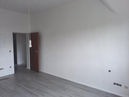 Foto - Schöne DG Wohnung 60 qm E-Bredeney v Privat