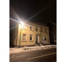 Haus zur verkaufen - 299.999,00&nbsp;EUR Kaufpreis, ca.&nbsp; 270,00&nbsp;m&sup2; in Kierspe (PLZ: 58566)