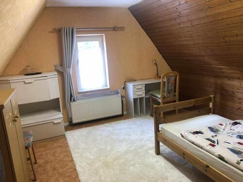 Foto - Möbliertes Zimmer zu vermieten,