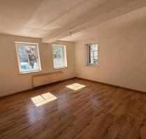 2,5 Raumwohnung im Saalfelder Stadtzentrum wird 1.11. frei - Saalfeld (Saale)