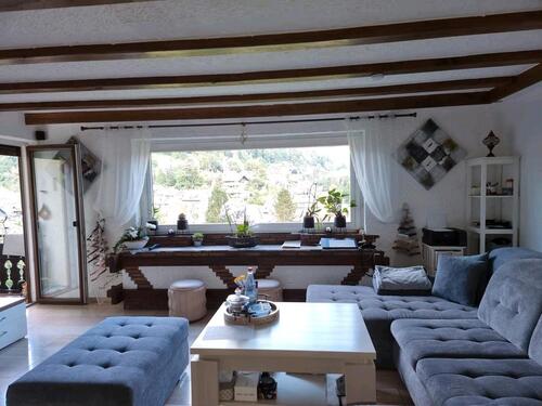 Foto - 4 Zimmer plus 1 Zimmer im Dachgeschoss