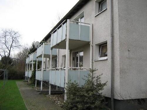 Foto - Tolle und bezugsfertige 3-Zimmer-EG-Wohnung mit Balkon und ebenerdigem Duschbad!