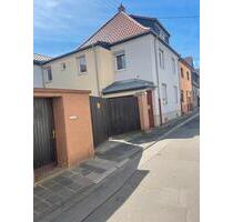 2 Zimmerwohnung in Lu-Oppau - 700,00&nbsp;EUR Kaltmiete, ca.&nbsp; 70,00&nbsp;m&sup2; in Ludwigshafen am Rhein (PLZ: 67069) Edigheim