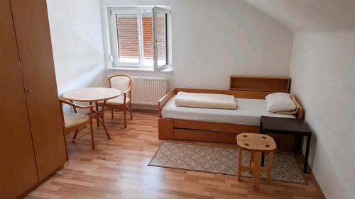 Foto - Zimmer in 3er WG - 550,00&nbsp;EUR Kaltmiete, ca.&nbsp; 25,00&nbsp;m&sup2;