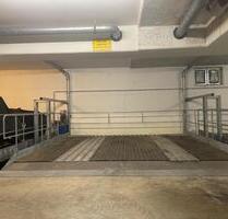 Stellplatz in der Tiefgarage (Doppelparker) - Berlin Mitte
