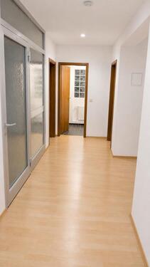Foto - Schöne 5 Zimmer Wohnung - 1.000,00&nbsp;EUR Kaltmiete, ca.&nbsp; 100,00&nbsp;m&sup2;
