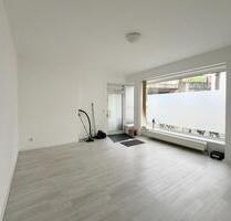 großes Ladenlokal mit breitem Schaufenster, Martinstraße in Bilk - Düsseldorf Stadtbezirk 3