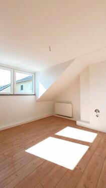 Foto - Frisch renoviertes Platzwunder: 3,5-Zimmer mit Einbauküche – Ideal für Studenten-WGs!