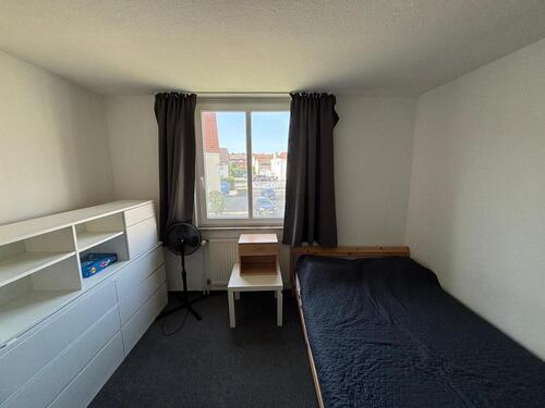 Foto - 1 Zimmer Whg - EBK - 470,00 EUR Kaltmiete, ca.  21,00 m²