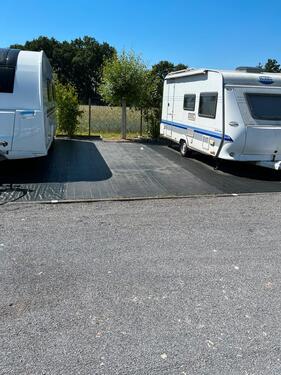 Foto - Stellplatz Abstellsplatz o. Überdachung für Womo oder Caravan