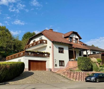 Foto - Dream house with garden, conservatory and apartment