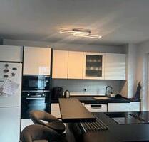 Vollmöblierte, moderne 3,5-Zimmer-Wohnung, lux. innenaus, Balkon - Fellbach Oeffingen