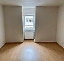 Wohnkomfort in frisch renovierter DG-Wohnung im sehr gepflegten Wohnhaus im Zentrum Magdeburgs