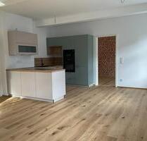 Erstbezug nach Sanierung: Wunderschöne, zentrale Altbauwohnung - Erlangen Am Anger