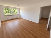 Foto - Frisch renovierte 3-Zimmer-Wohnung mit Balkon und Garage – sofort