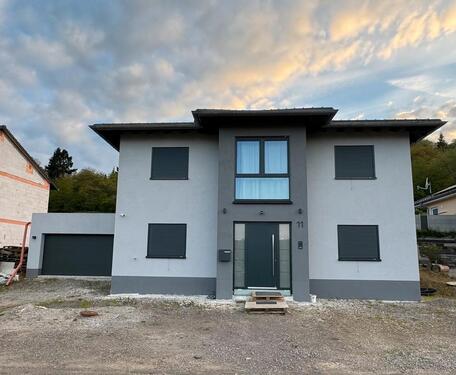 Foto - Neuerbautes Einfamilienhaus - möbliert & Direktbezug