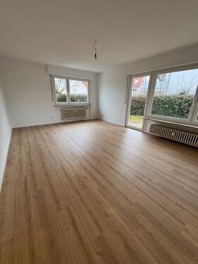 Foto - frisch renovierte 3 Zimmer Wohnung in guter Lage mit EBK&Garage