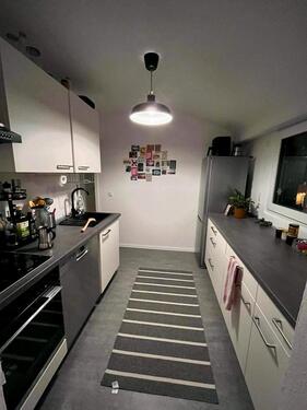 Foto - helle 4-Zimmer DG-Wohnung komplett renoviert