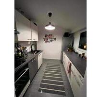 helle 4-Zimmer DG-Wohnung komplett renoviert - Stuttgart Luginsland