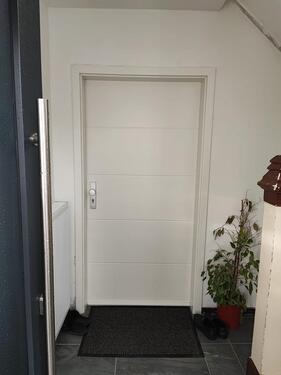 Foto - 2-Zimmer-Wohnung mit Küche und Bad zu vermieten warmmiete