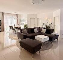 4-Zimmer Wohnung, 114 qm, mit EBK und gehobener Ausstattung - Wiesbaden Biebrich