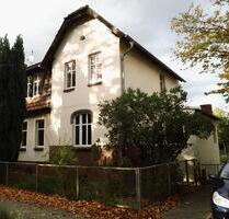 Haushälfte - zentrumsnah, grüne Lage - Wohnmobil-Stellplatz - Weißwasser (Oberlausitz)