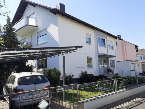 Foto - 3 Zimmer Dachgeschosswohnung mit Balkon und Car Port