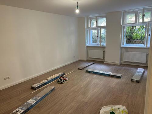 Foto - Erstbezug nach Sanierung: barrierefreie 2 Zimmer, zentral & ruhig