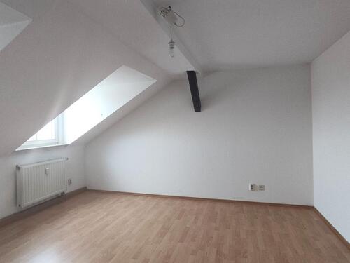 Foto - 2 Zimmer Dachgeschoßwohnung zur Miete in Plauen