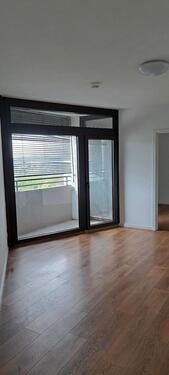 Foto - Renovierte 3-Zimmer-Wohnung mit Küche & Stellplatz