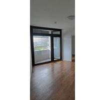 Renovierte 3-Zimmer-Wohnung mit Küche & Stellplatz - Homburg