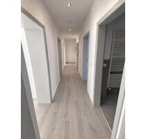 Kernsanierte 3 zimmerwohnung - 1.100,00&nbsp;EUR Kaltmiete, ca.&nbsp; 86,00&nbsp;m&sup2; in Mönchengladbach (PLZ: 41236) Süd
