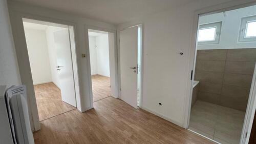 Foto - Erstbezug nach Sanierung: Helle 3,5-Zi-Wohnung mit zwei Balkonen