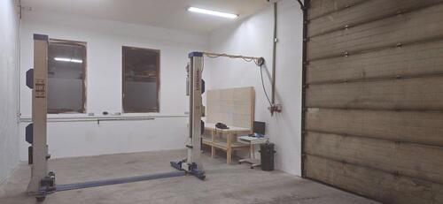 Foto - 65m² Werkstatt Hobbyschrauber Hebebühne, Werkbank, Heizung, WC