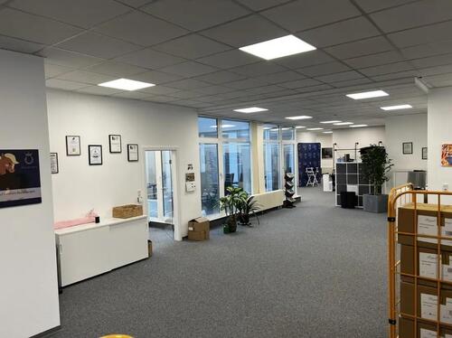 Foto - 310qm Büro-Lagerfläche 