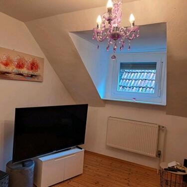 Foto - Helle 2,5-Zimmerwohnung im 1.OG mit Tageslichtbad und Terrasse