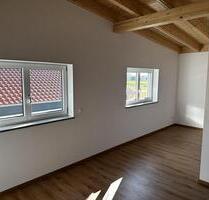 Neuwertige Doppelhaushälfte mit kleinem Garten - Winzer