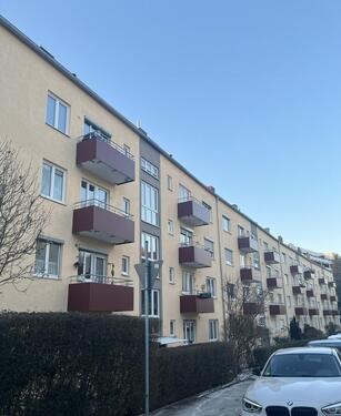 Foto - 3-Zimmer-Erbpachtwohnung mit 2 Balkonen – renovierungsbedürftig