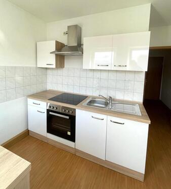 Foto - Großzügige teilmöblierte 1-Raumwohnung mit Einbauküche!