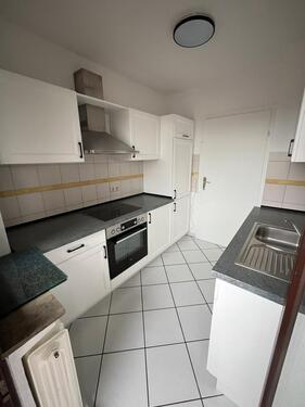 Foto - Helle 3 Zimmer Wohnung, Erstbezug nach Sanierung, Balkon und EBK