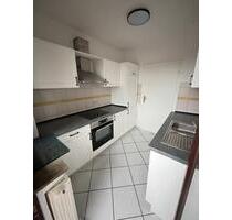 Helle 3 Zimmer Wohnung, Erstbezug nach Sanierung, Balkon und EBK - Delmenhorst Deichhorst