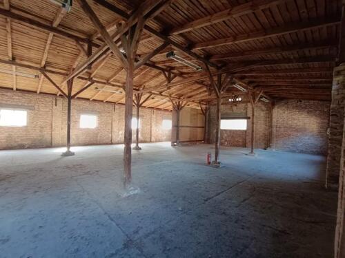 Foto - 308 m² Lagerhalle Lager Halle mieten Selfstorage Garage Auto KFZ Stellplatz Boot Wohnmobil Gewerbe Werkstatt