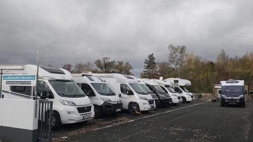 Foto - Stellplatz Parkplatz Wohnmobil Wohnwagen beim Profi
