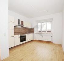 Gemütliche 2-Raum-Wohnung mit Einbauküche in der Bahnhofsvorstadt - Zwickau