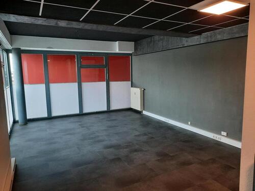 Foto - Büro am Rhein zu vermieten - 900,00 EUR Kaltmiete,