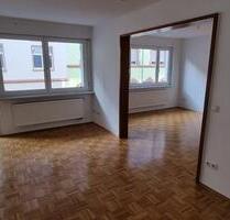 Moderne, attraktive 3,5-Zimmer-Wohnung mit 2 Balkonen - Aschaffenburg Österreicher Kolonie