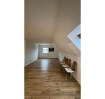 Helle 2-Zimmer Einliegerwohnung in Neumünster-Faldera