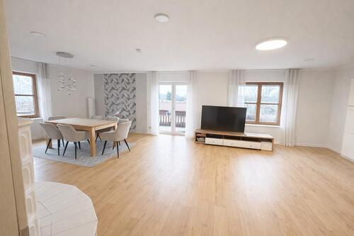 Foto - 8 Zimmer Doppelhaushälfte zum Kaufen in Uettingen